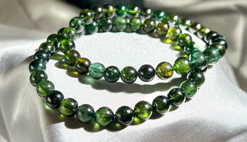 綠碧璽禁忌全解析：佩戴、保養與風水禁忌不可不知